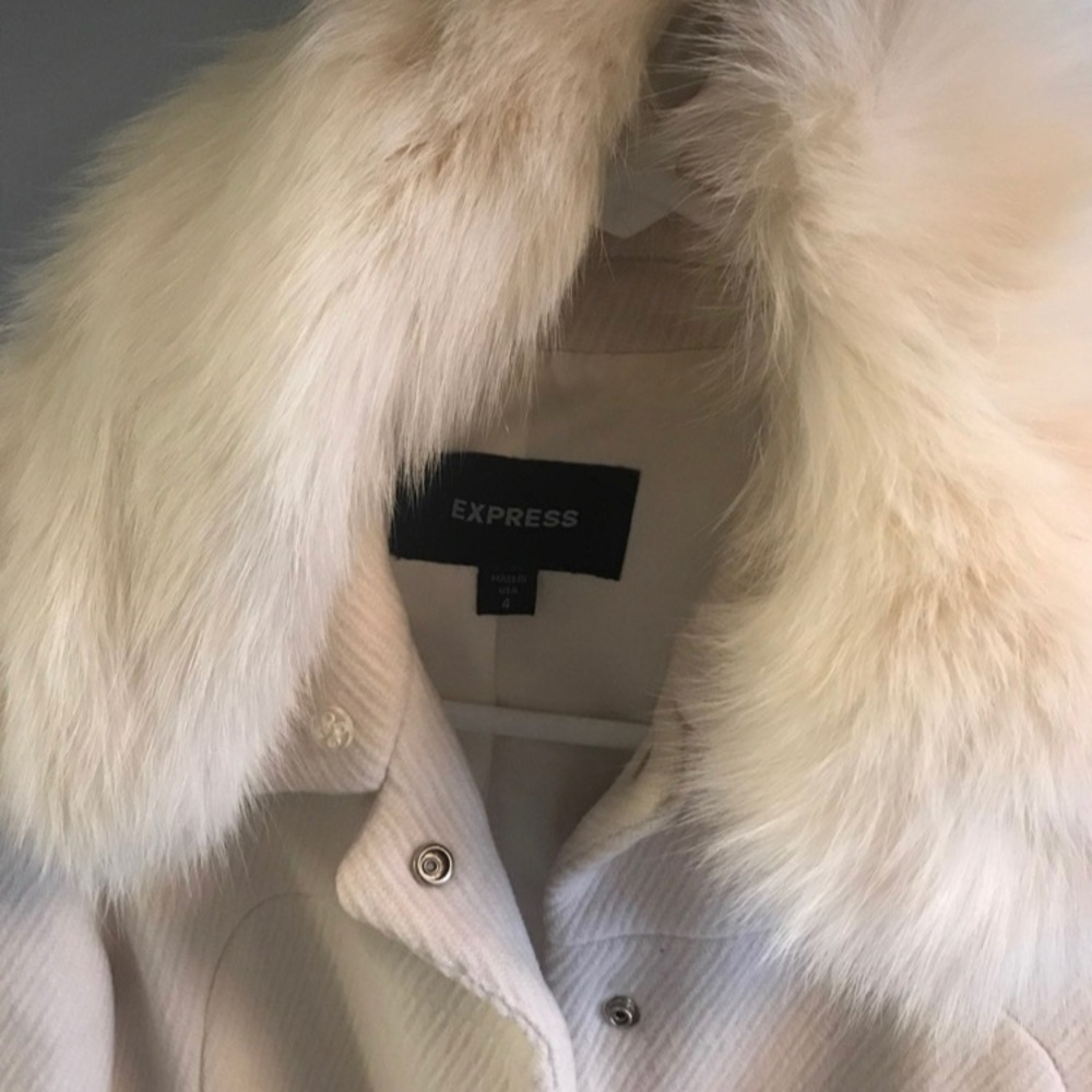 Cute Express coat - Picture 3 of 4
